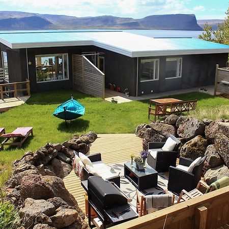 Guesthouse Stekkabol Patreksfjordur Exterior foto